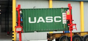 Sistema di sollevamento per container